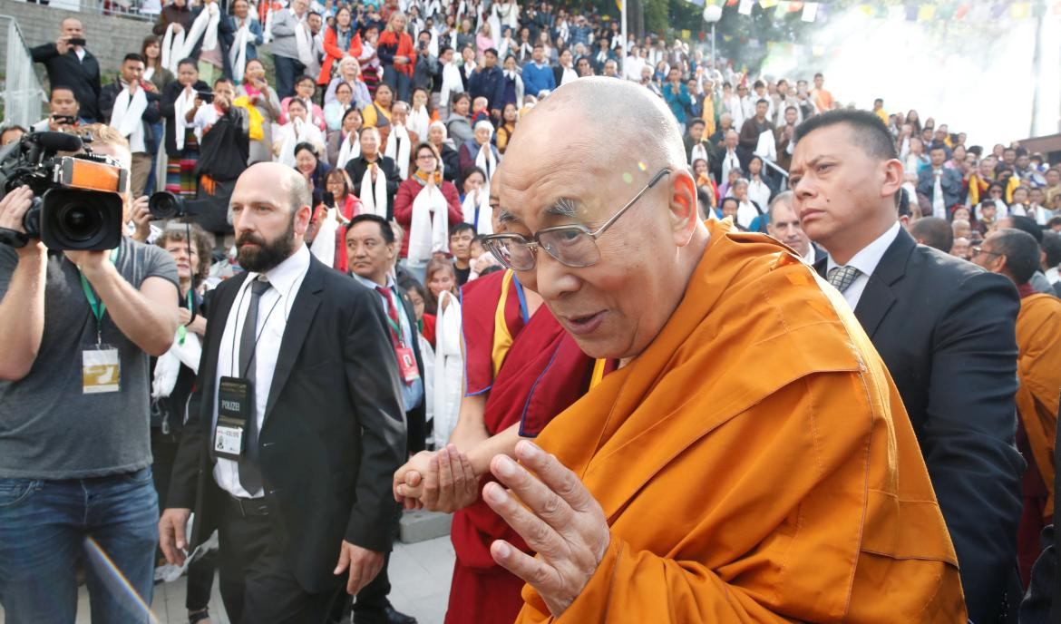 La insólita respuesta de los tibetanos tras el video del Dalai Lama