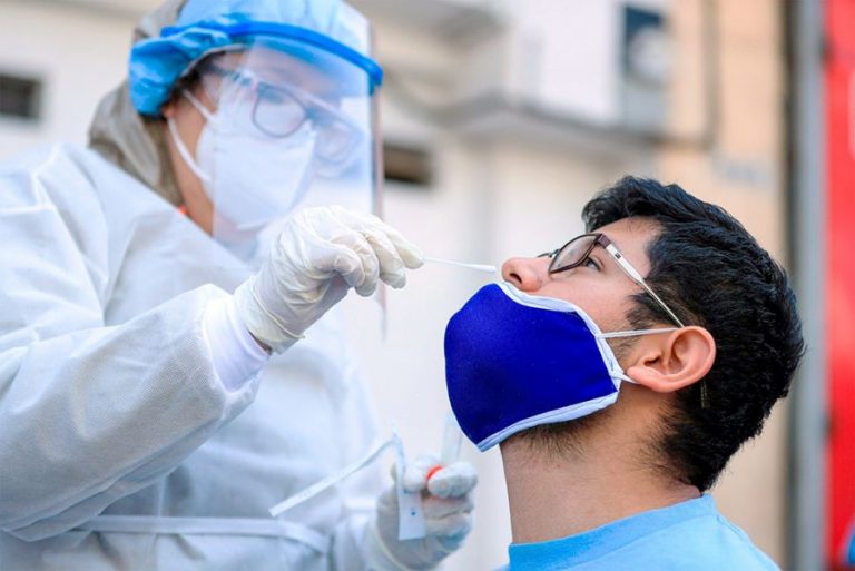 Este jueves se  confirmaron 77 nuevos casos de Covid-19 en Salta