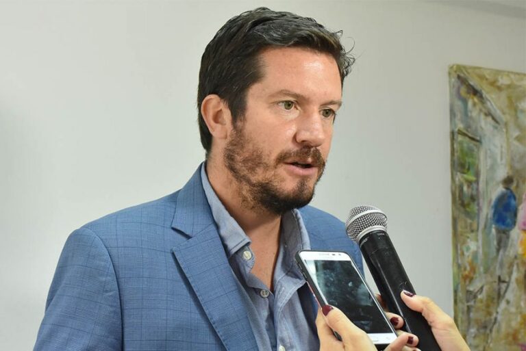 Entre la página de Gobierno y la línea 148 se van otorgando cerca de 11 mil turnos para testeos de COVID-19