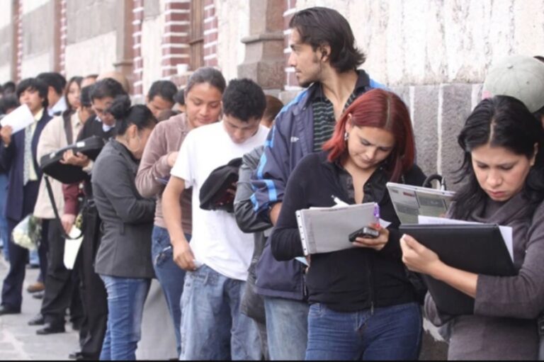 Uno de cada cuatro jóvenes argentinos entre 18 y 24 años no estudia ni trabaja