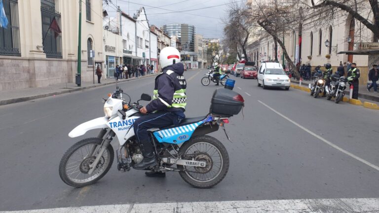 Dispositivos especiales de tránsito por los actos de la Revolución de Mayo 
