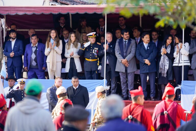La intendenta Bettina Romero participó de los actos centrales por el 9 de Julio