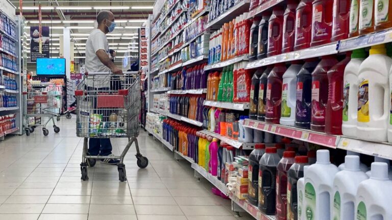 La inflación se acercó al 7% en agosto y sigue imparable