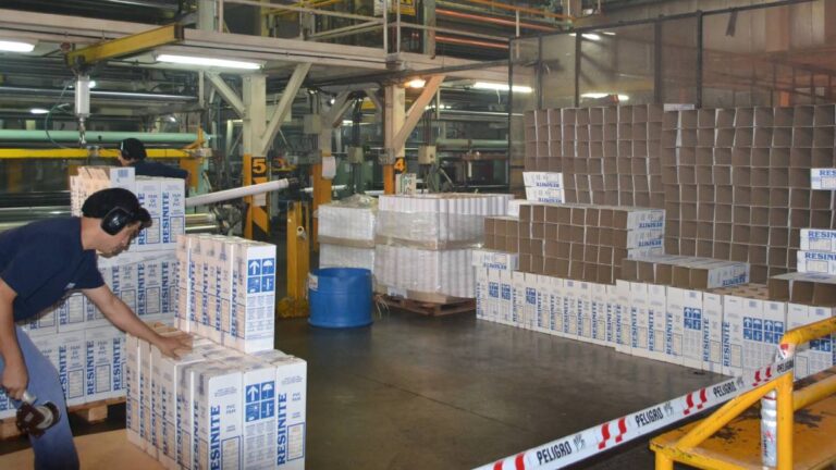 Miles de empresas reducirán su producción por falta de insumos