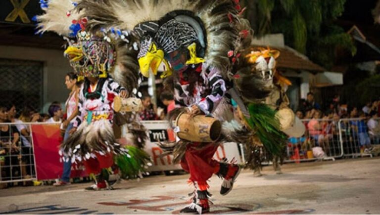 En plena crisis, el Gobierno destinará $ 100 millones en subsidios para festejar el Carnaval