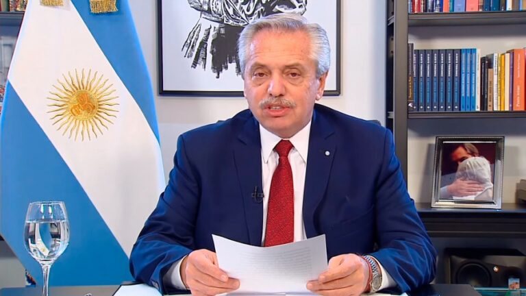 Fernández decretó Feriado Nacional,ante el atentado contra Cristina Kirchner.