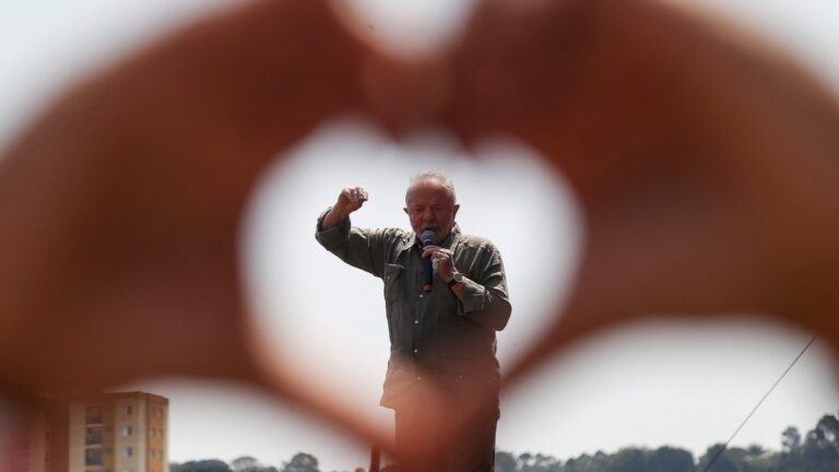 Finalmente Lula derrotó a Bolsonaro por menos de dos puntos y vuelve a la presidencia de Brasil