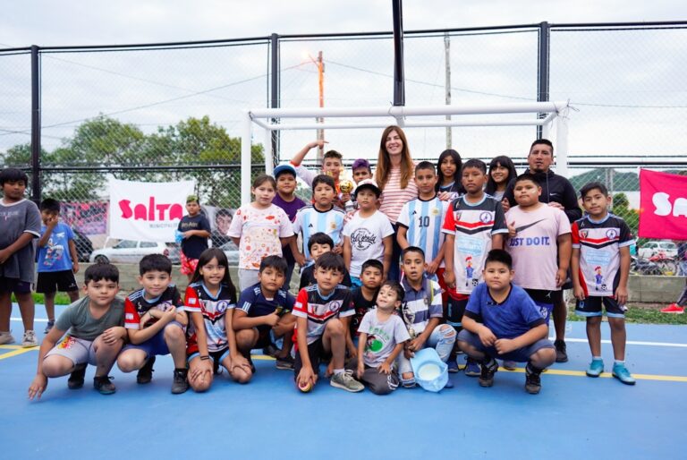 Más de 20 mil vecinos de zona norte cuentan con un renovado playón deportivo