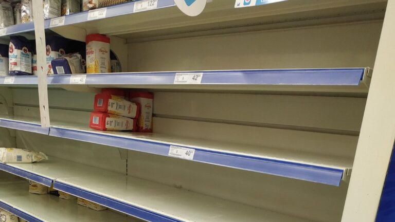 Comenzó el desabastecimiento, hay escases de arroz y yerba mate