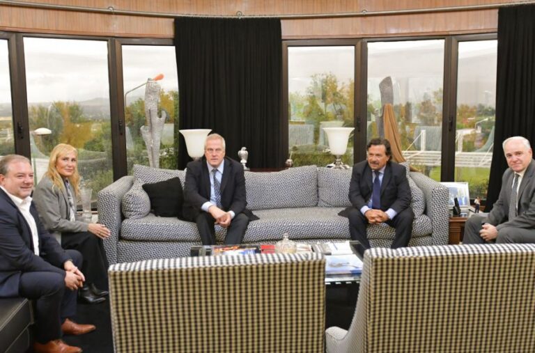 El Gobernador Sáenz solicitó a Nación fortalecer la carrera de Medicina de la UNSa para aumentar el número de ingresantes