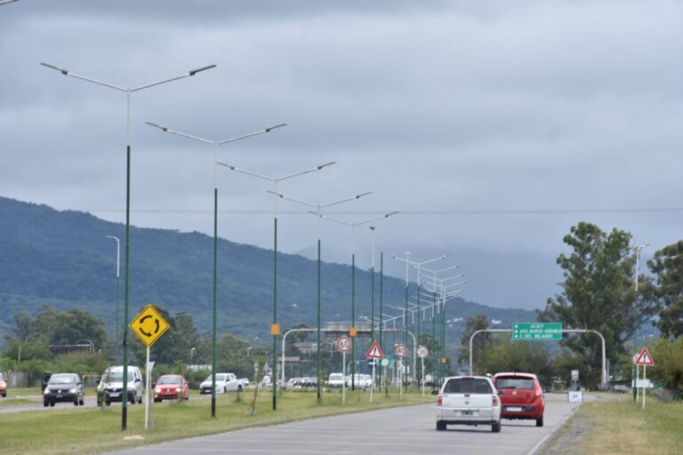La Municipalidad realizará el recambio de luces LED en avenida Bolivia esta semana