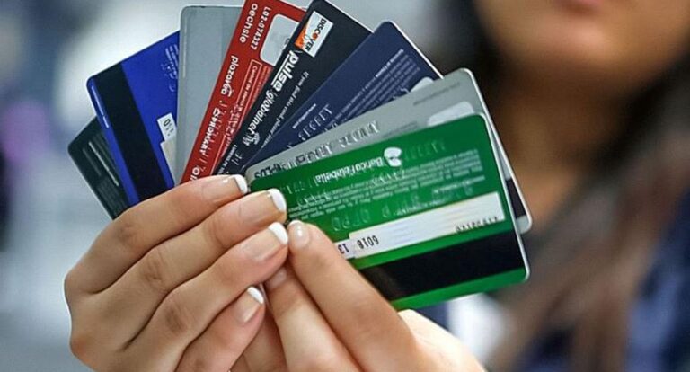 La AFIP aumenta la vigilancia en cuentas y consumos con tarjeta