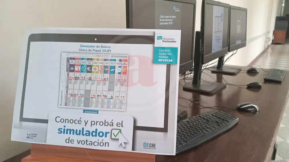 El simulador de voto llega a las ferias para despertar el interés de los salteños